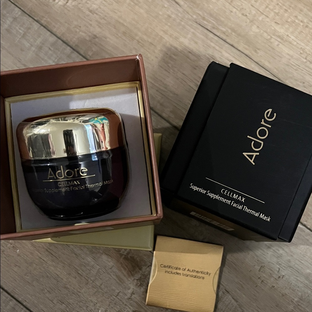 Adore Cellmax Skincare Mask - Gold and Black